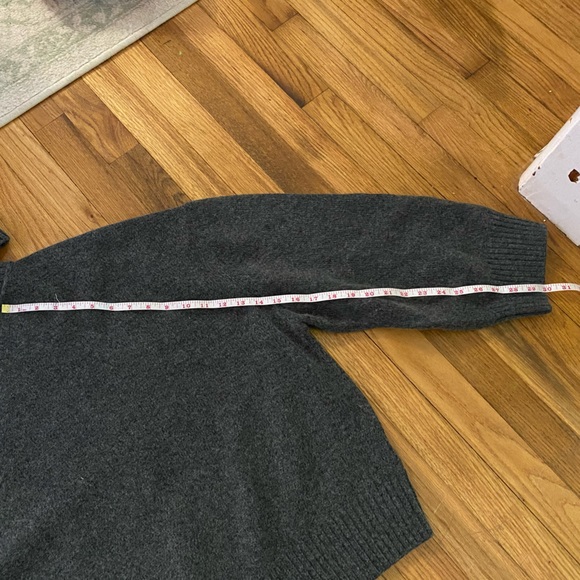 H&M grey turtleneck sweater - Picture 6 of 9